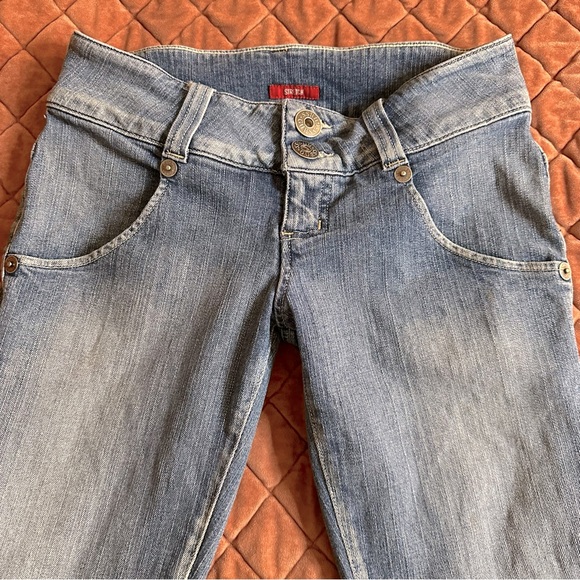 Vintage Guess Low Rise Cuffed Skinny Jeans - Picture 5 of 6
